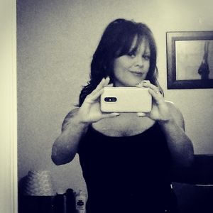 Meet your Posher, Cari